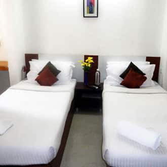 Cosmos Luxury Service Apartment, Pune 4